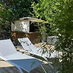 Le Clos Des Lilas Bed and breakfast 4*