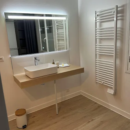 Le Clos Des Lilas 4* Graves-Saint-Amant