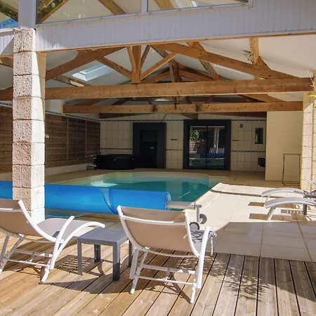 Le Clos Des Lilas Bed & Breakfast