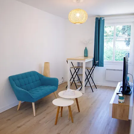 Le Clos Des Lilas Bed & Breakfast Graves-Saint-Amant