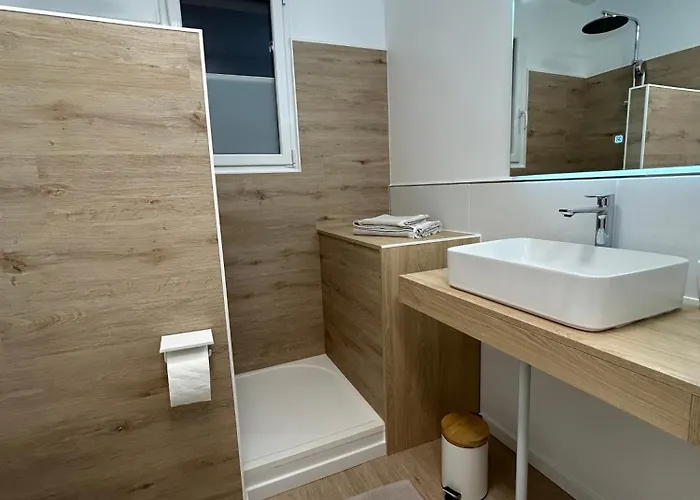 Le Clos Des Lilas Bed and breakfast Graves-Saint-Amant