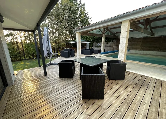 Le Clos Des Lilas Bed and breakfast 4*