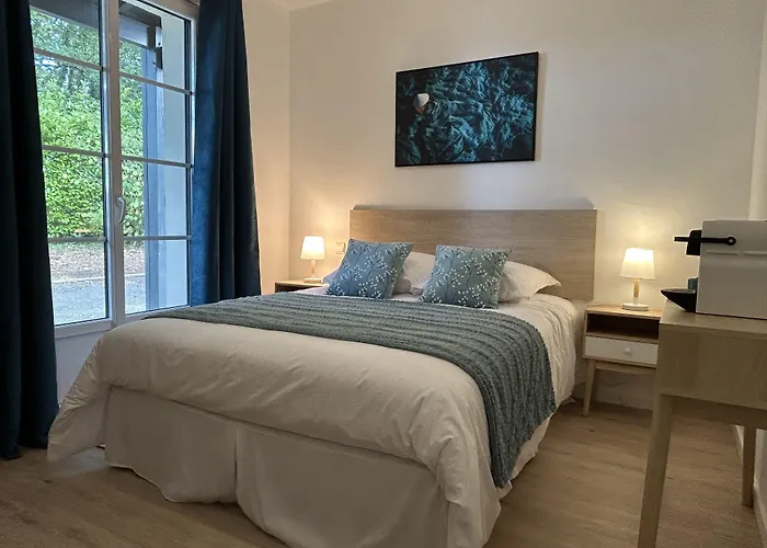 Le Clos Des Lilas Bed and breakfast