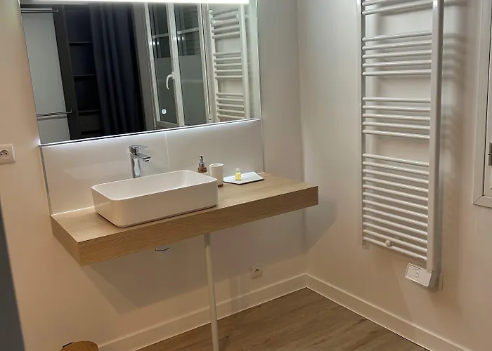 Le Clos Des Lilas 4* Graves-Saint-Amant